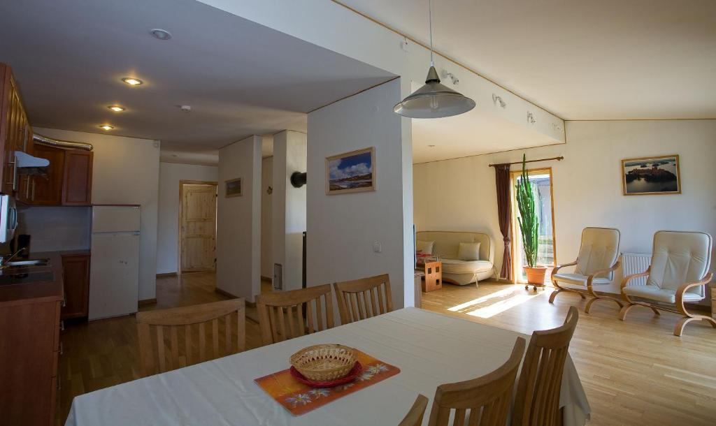 Love Island Guesthouse ดรูซกินินไก ห้อง รูปภาพ